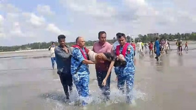Madrasa Student Drowns at Inani Beach, 15 Others Rescued