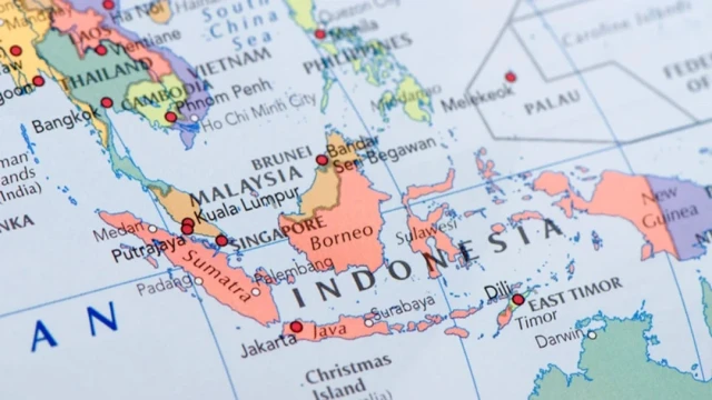 Indonesia’s Economy Beats Forecast Despite Global Pressures