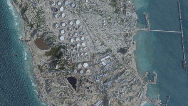 Iran Fires Missiles at Jordan After US Strikes on Oil Tankers