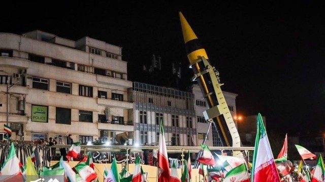 Missiles Displayed at Pro-Government Rallies Across Iran