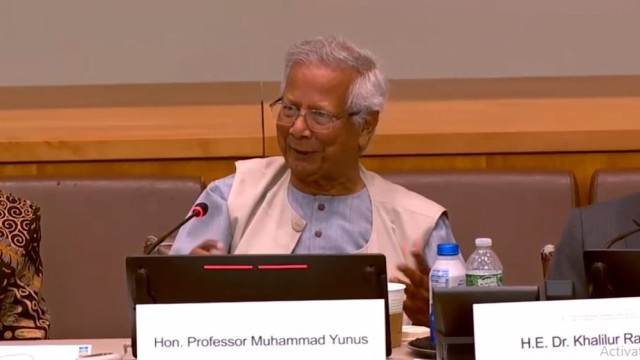 Yunus Calls for Social Business, Youth and Technology to Build Sustainable World